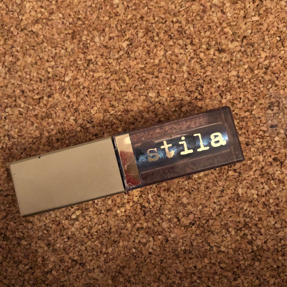 Stila Glitter & Glow liquid eye shadow